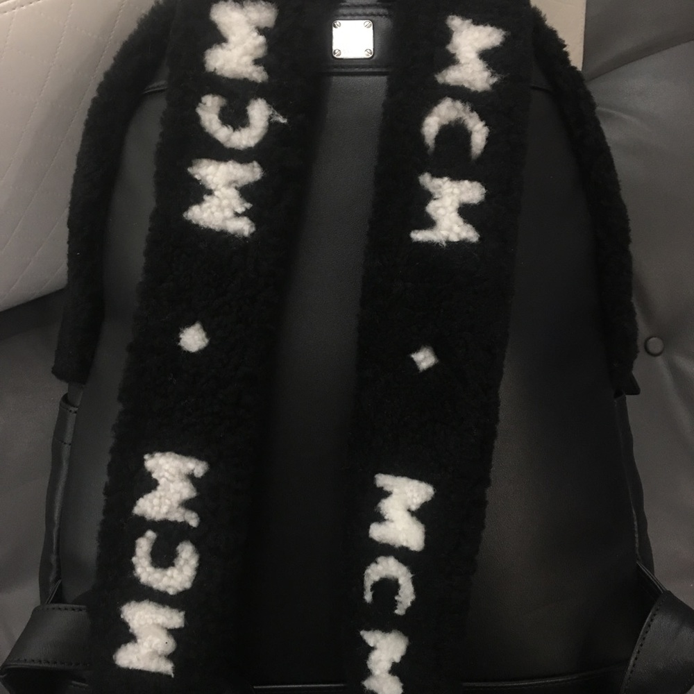 limited edition new shearling MCM backpack 15%off! - Picture 3 of 5